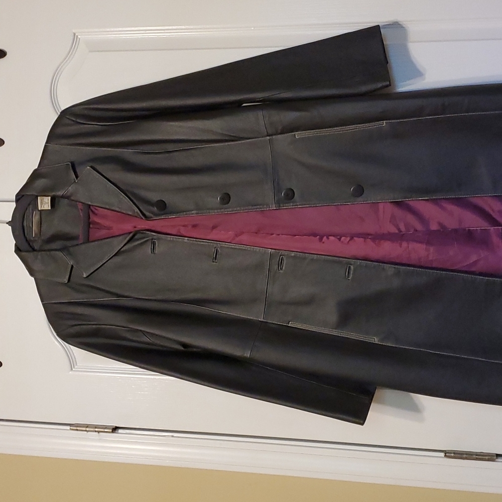 Women's 3/4 length leather coat